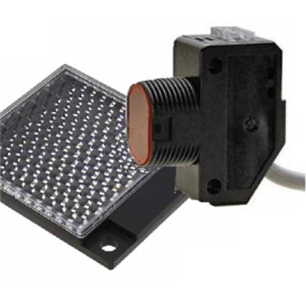 SENSOR RECT-M18 REFLEX POLARIZADO OPTEX ,ALC: 3,5MTS, NPN NO/NC, CABLE 2MTS   SERIE DESCONTINUADA YR-140N